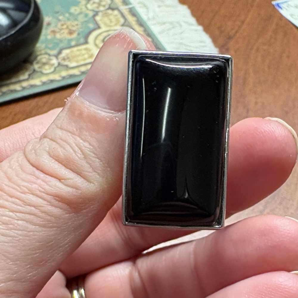 Elegant Black Rectangular Ring
